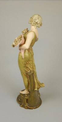 A late 19th/early 20thC Royal Vienna porcelain figure - 2