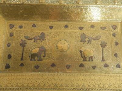 An Indian brass two handled tray - 2