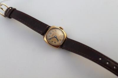 A ladies Hefik wristwatch - 2