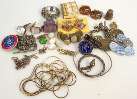 Various jewellery and effects etc