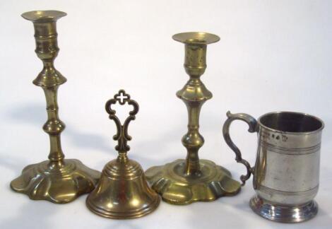 A small quantity of metalware