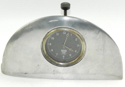 A Smith's dashboard clock