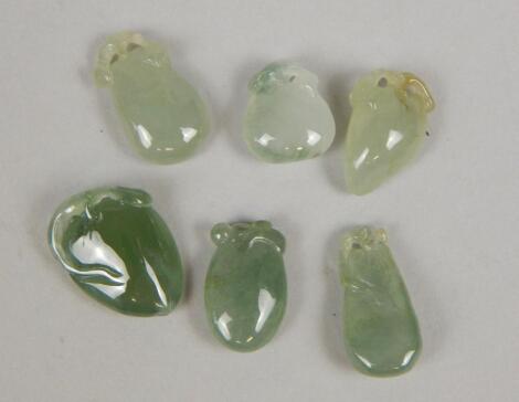 Various small jade and other carvings