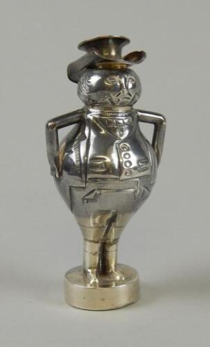 An Edward VII silver novelty pepperette