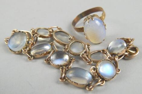 Various moonstone jewellery