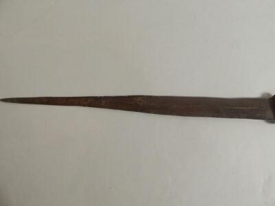 Tribal Art. A late 19thC / early 20thC African two ended dagger or short sword - 3