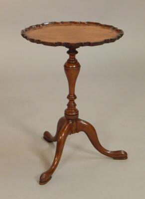 A mahogany George III style occasional table