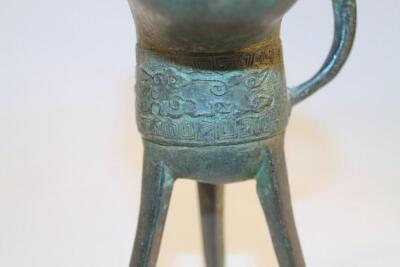 A Chinese bronze libation cup - 5
