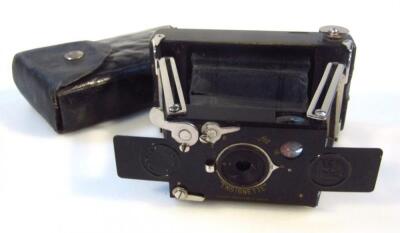 A mid-20thC Ensignett camera by Houghtons Ltd