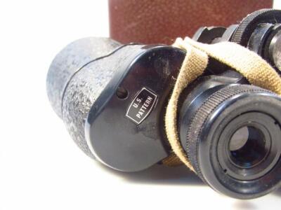 A pair of US Pattern pressed leather binoculars - 4