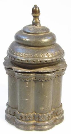 A 19thC pewter tobacco jar