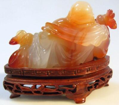 A Chinese Republican agate figure of Buddha - 2