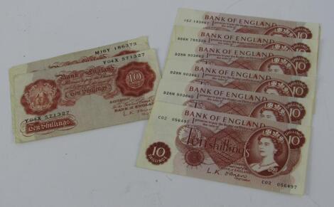 Ten shilling notes