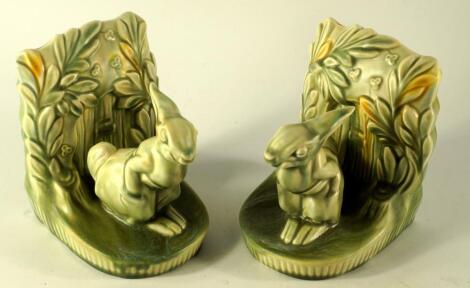 A pair of Beswick rabbit book ends