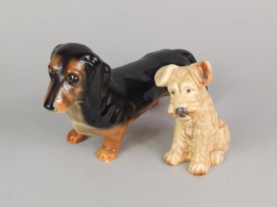 Two ceramics dogs