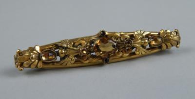 A Victorian bar brooch