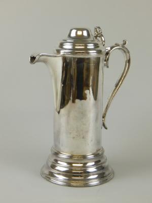 A 19thC silver plated tankard jug of George II style