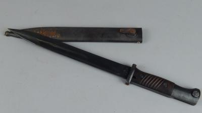 An early 20thC short bayonet