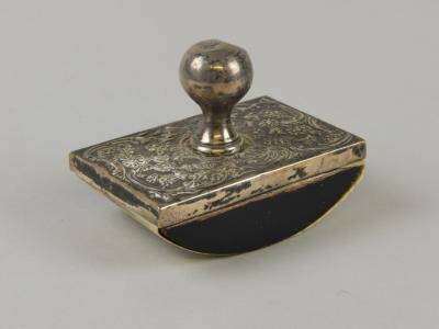 An Edward VII silver desk blotter