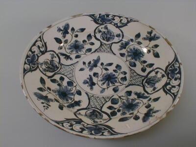 An early 19thC Delft shallow dish