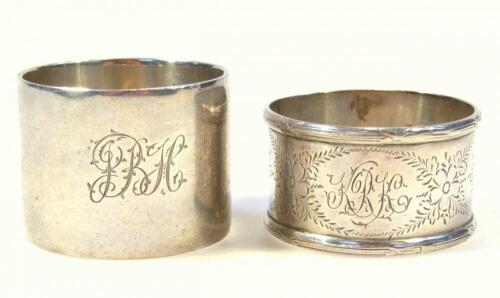 An Edwardian silver napkin ring