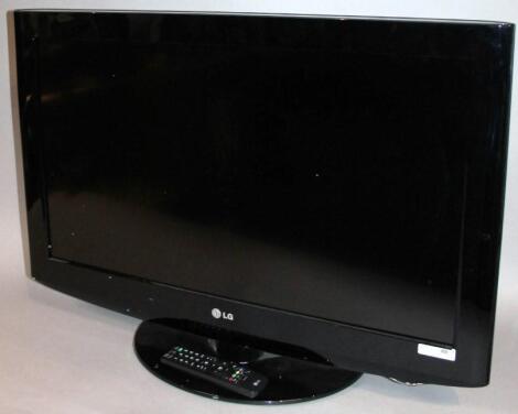 An LG 32" colour television