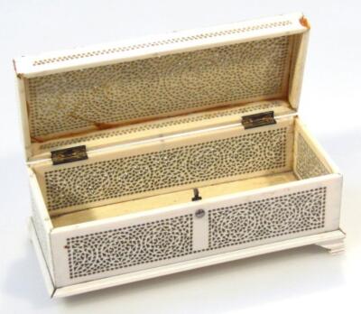 A mid-19thC Chinese ivory casket - 3