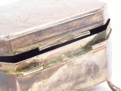 A 20thC Chinese casket - 3