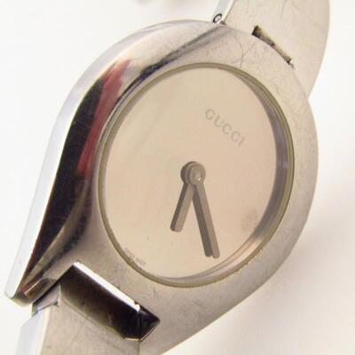 A 20thC ladies Gucci fashion watch