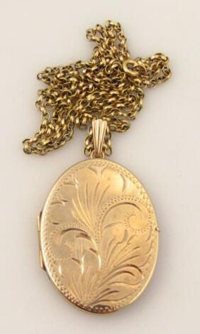 A 9ct gold pendant locket