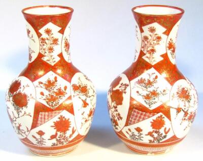 A pair of Japanese Meiji period Kutani pottery vases - 2