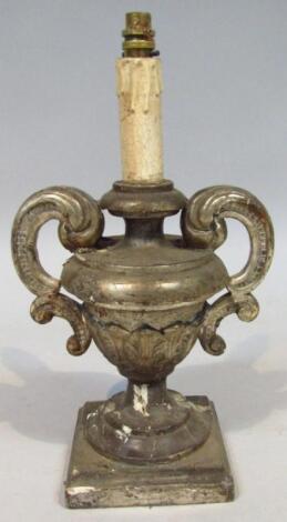 An early 19thC gilt wood urn finial of large proportion