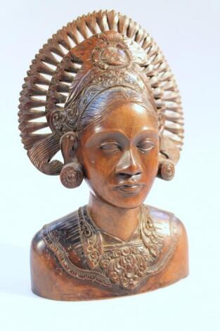 A late 19thC African tribal hardwood figure