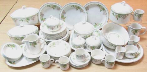 A Wedgwood Wild Apple pattern part dinner service