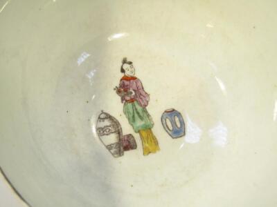 An 18thC English porcelain bowl and saucer - 3