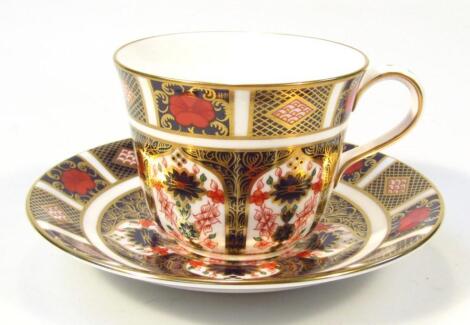 A Royal Crown Derby Imari pattern tea cup and saucer