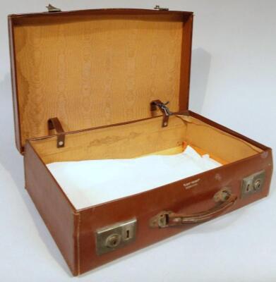 An early 20thC pressed brown leather travel case - 2