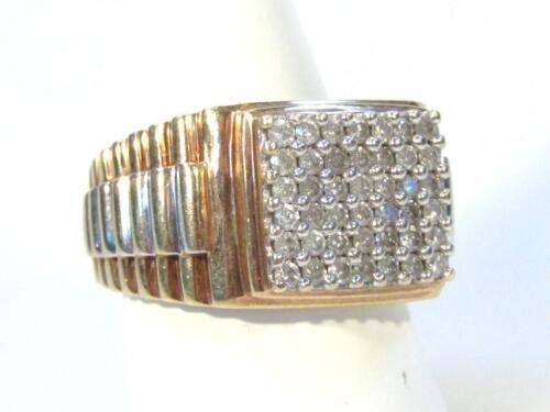 A gentleman's dress ring