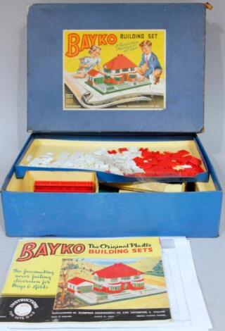 A Bayko building set