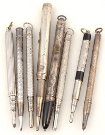 Various silver and other propelling pencils