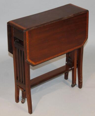 An Edwardian mahogany Sutherland table