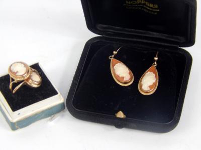 Two 9ct gold cameo rings