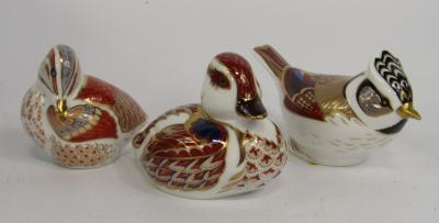 Three Royal Crown Derby Collector's Guild Imari porcelain paperweights modelled as the Crested Tit
