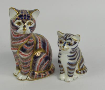 Two Royal Crown Derby Imari porcelain paperweights modelled as the Cat and Kitten no 2