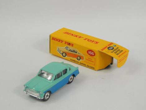 A Dinky Toys diecast vehicle Sunbeam Rapier saloon