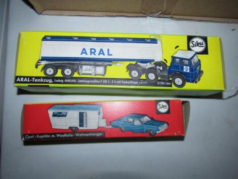 Various Siku die cast vehicles