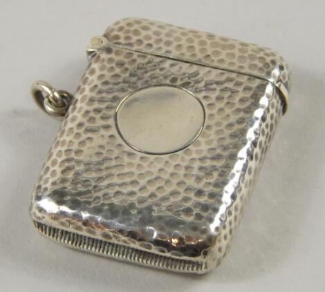 An Edwardian Arts & Crafts style silver vesta case