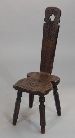 A late 19thC / early 20thC walnut hall or lover's chair