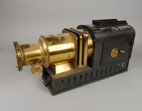 A Walter Tyler's New pattern Helioscope magic lantern