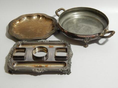 A 19thC silver plated dish stand